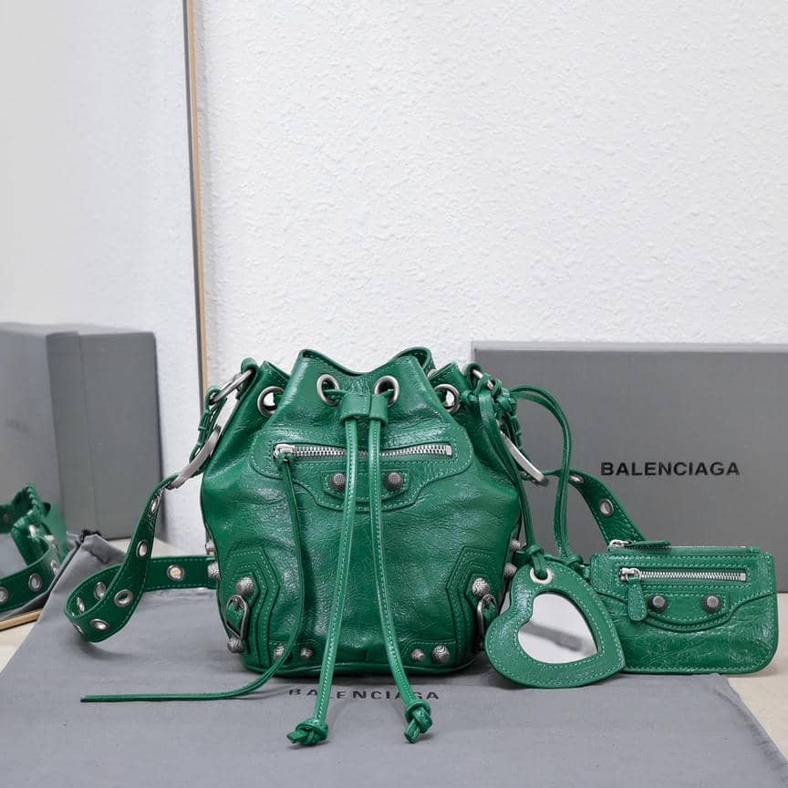 1 Bucket Bag-8